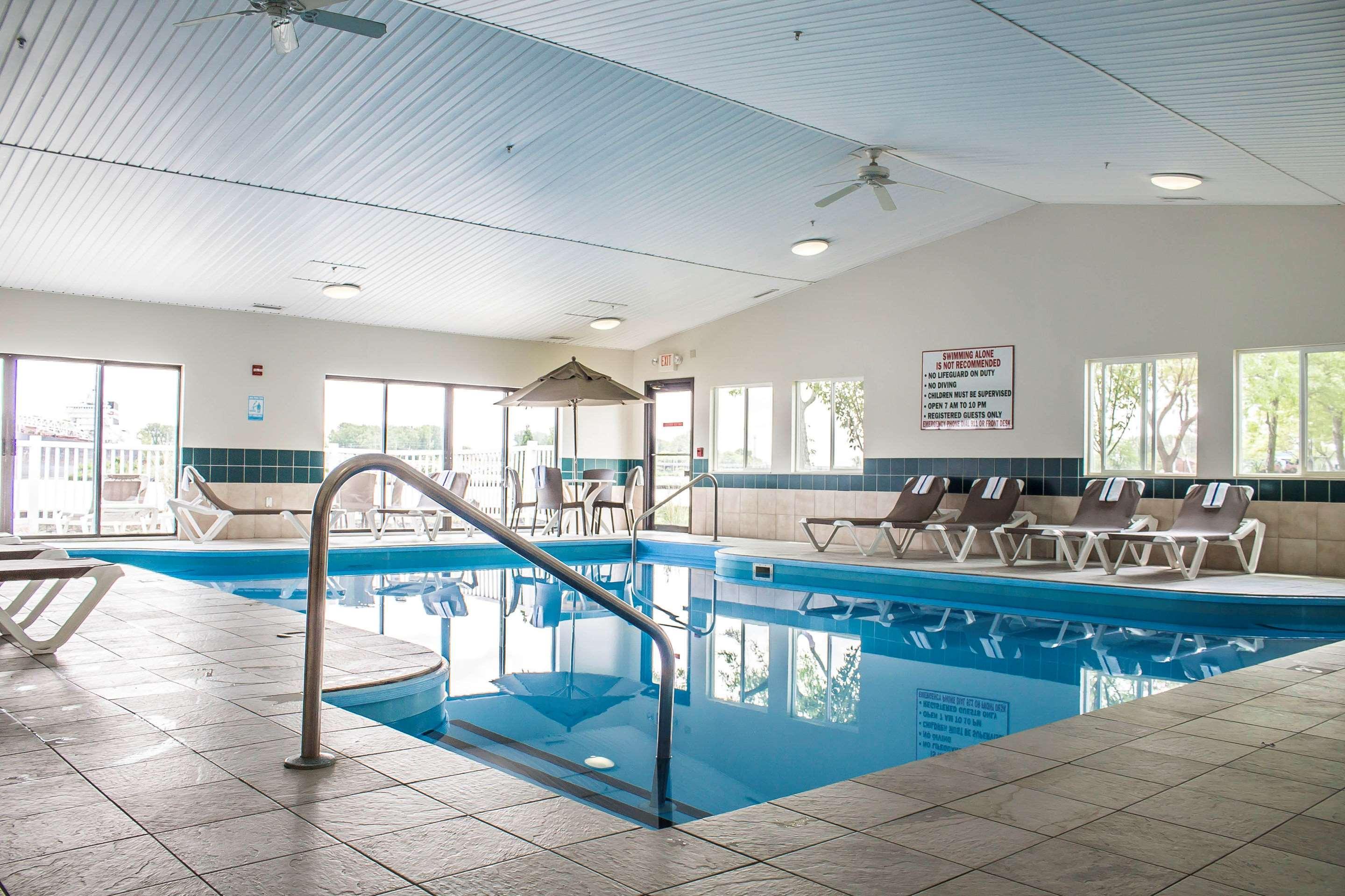 Comfort Inn River'S Edge Huron Extérieur photo